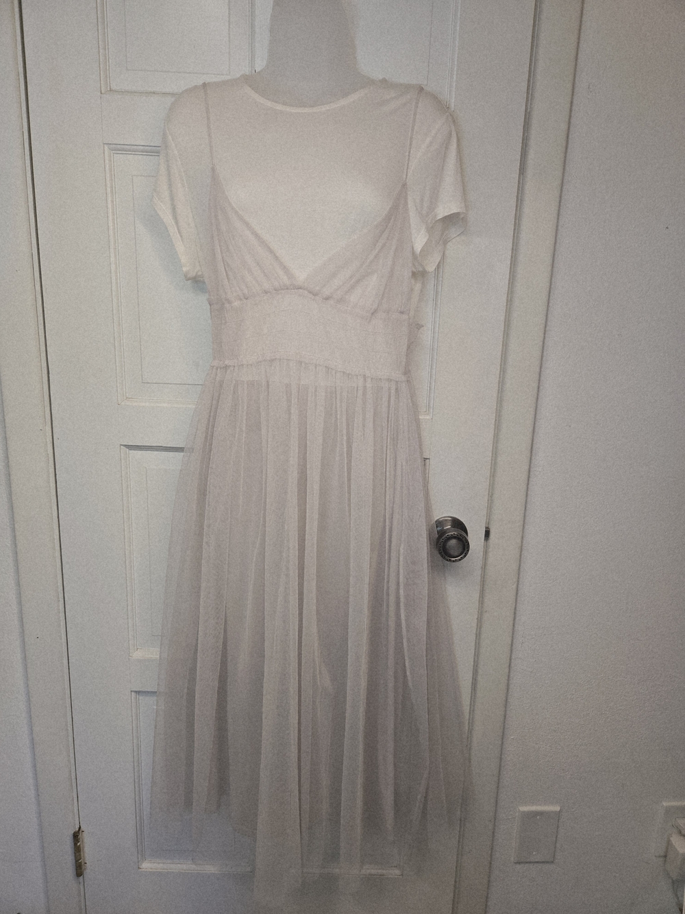 πΈ LC Lauren Conrad Sheer Cream Midi Tshirt Tulle Dress M - Picture 5 of 16